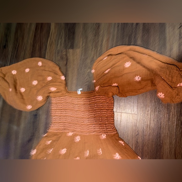 Nwot Free People Dahlia embroidered smocked maxi
Dress spring casual spring $160 - Picture 14 of 14